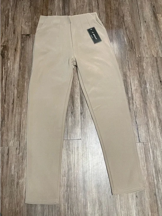 Active USA Cream Slim Pull-On Leggings with Gold Zip Accents - Picture 6 of 12